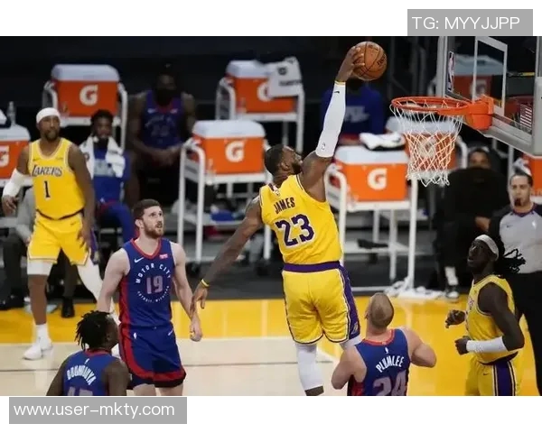 活塞与绿军最后两分钟裁判报告揭示15处判罚均为准确无误的精彩时刻