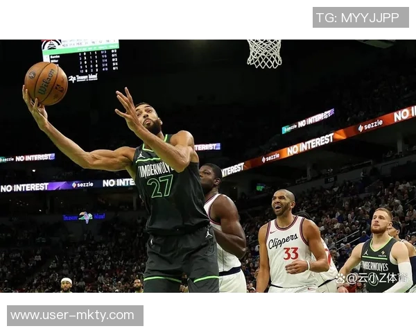 戈贝尔进攻低迷10罚仅中2次全场仅得10分13篮板表现令人失望