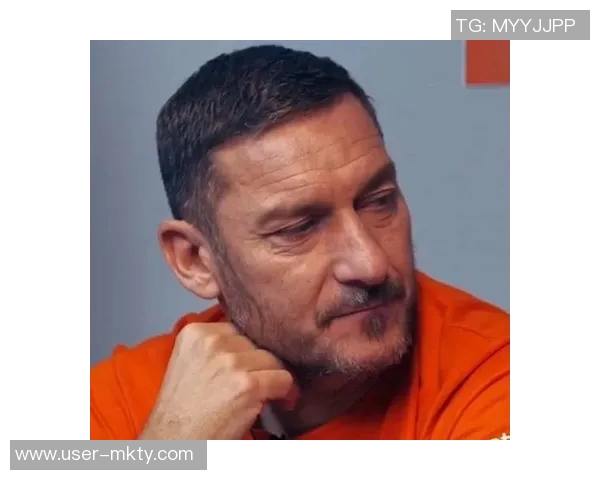 罗马新援瓦斯评选历史最佳10号球员梅西居首托蒂第六引发热议 罗马新援瓦斯评选历史最佳10号球员梅西居首托蒂第六引发热议